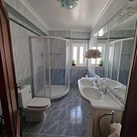 Kompleks wypoczynkowy Chez Gilbert-alojamento Local *